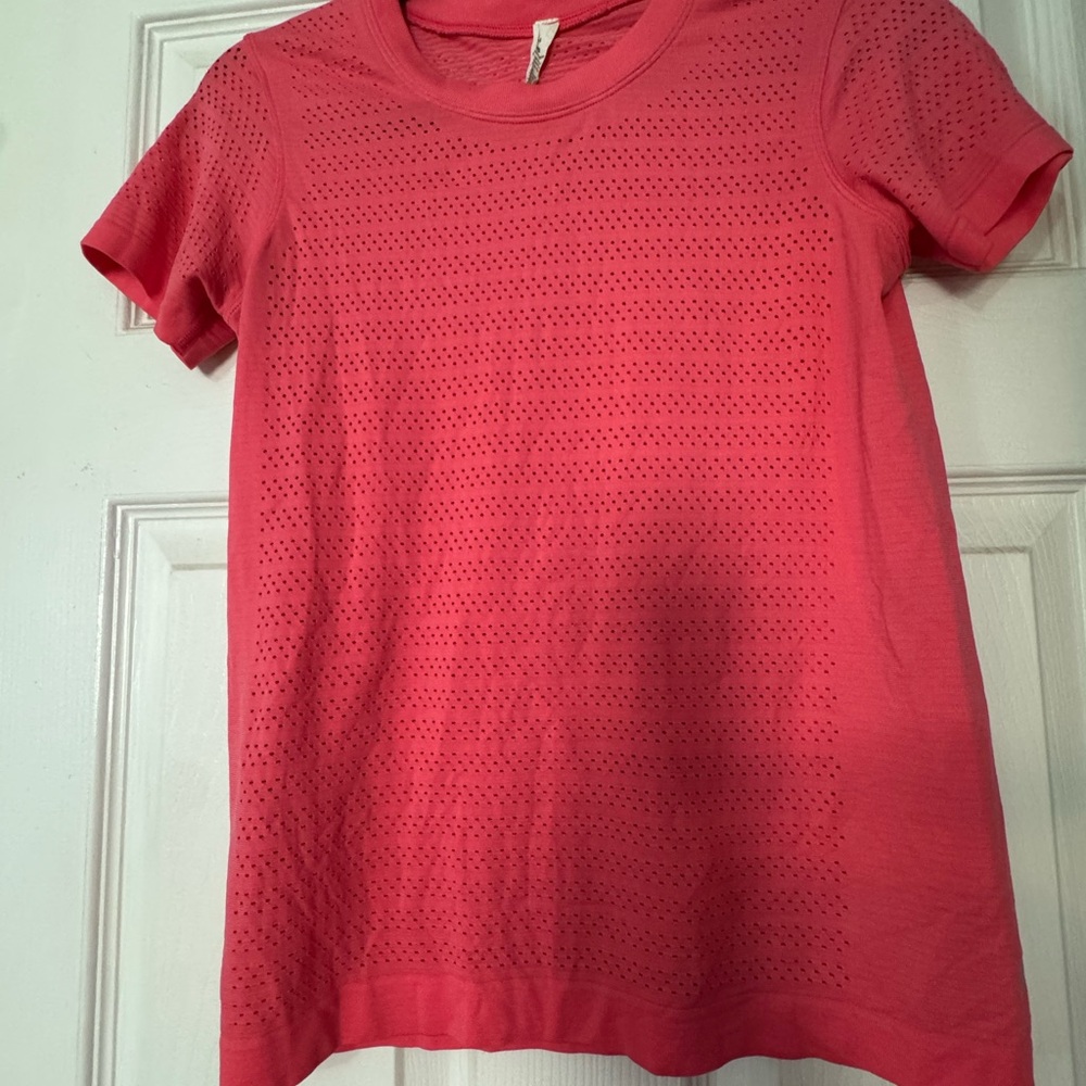 Lululemon Athletica Coral Short Sleeve Tee